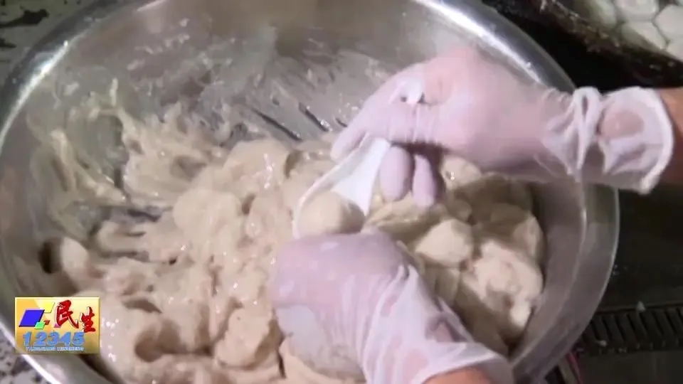弹、滑、嫩！阳西这粒非遗鱼丸，制作秘诀竟是“刮三遍”0.jpg